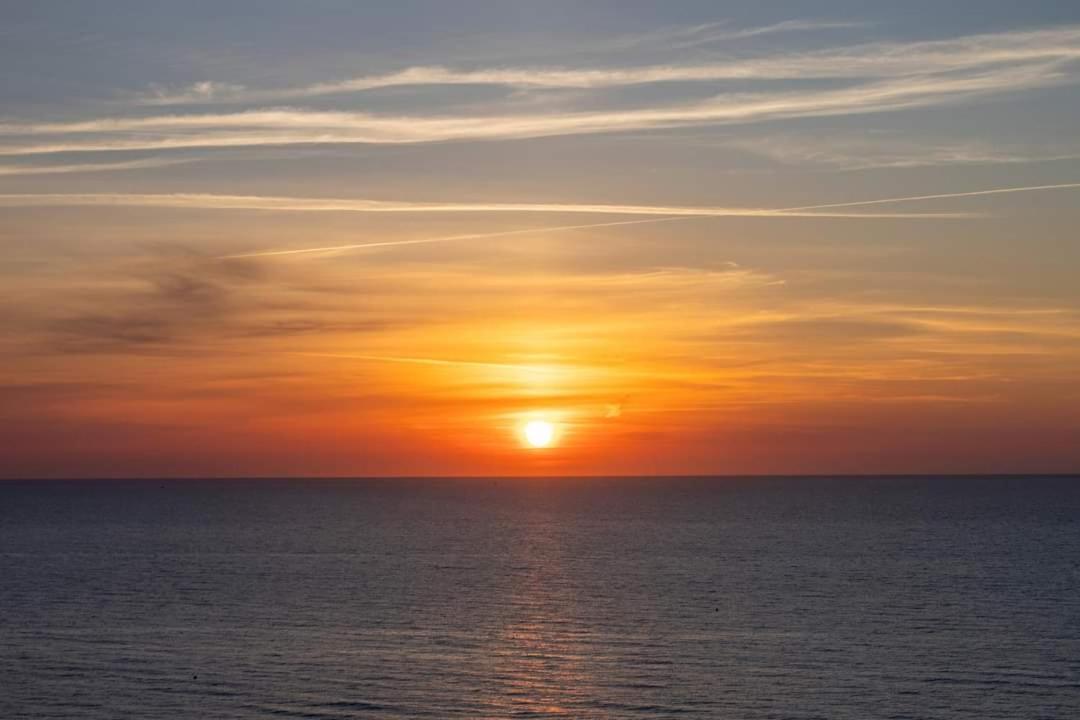 Sea View Luxury Apartment Victoria ตอร์เรเวียคา ภายนอก รูปภาพ